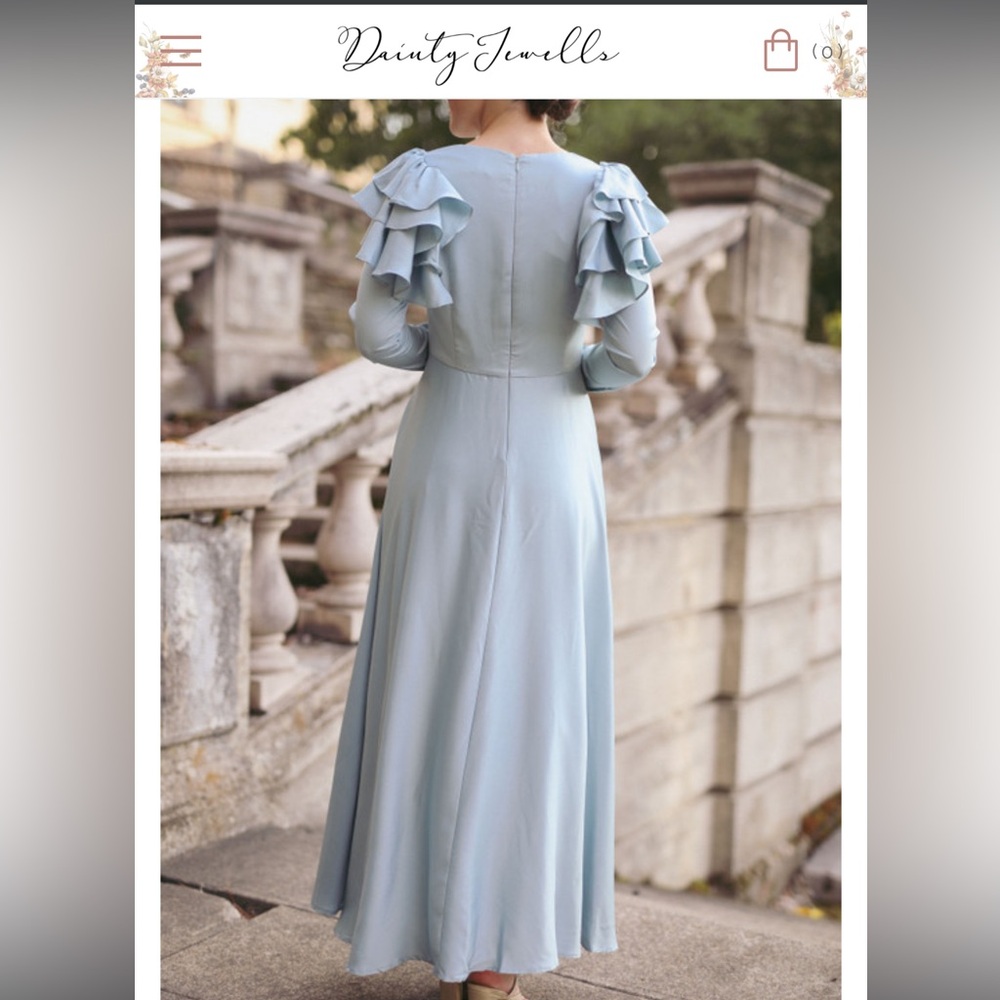 Flash sale! 🩵Dainty Jewells madame Monet dress - Picture 7 of 9